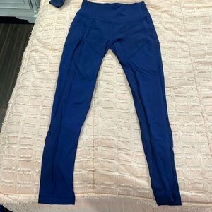 Lululemon size 6 legging